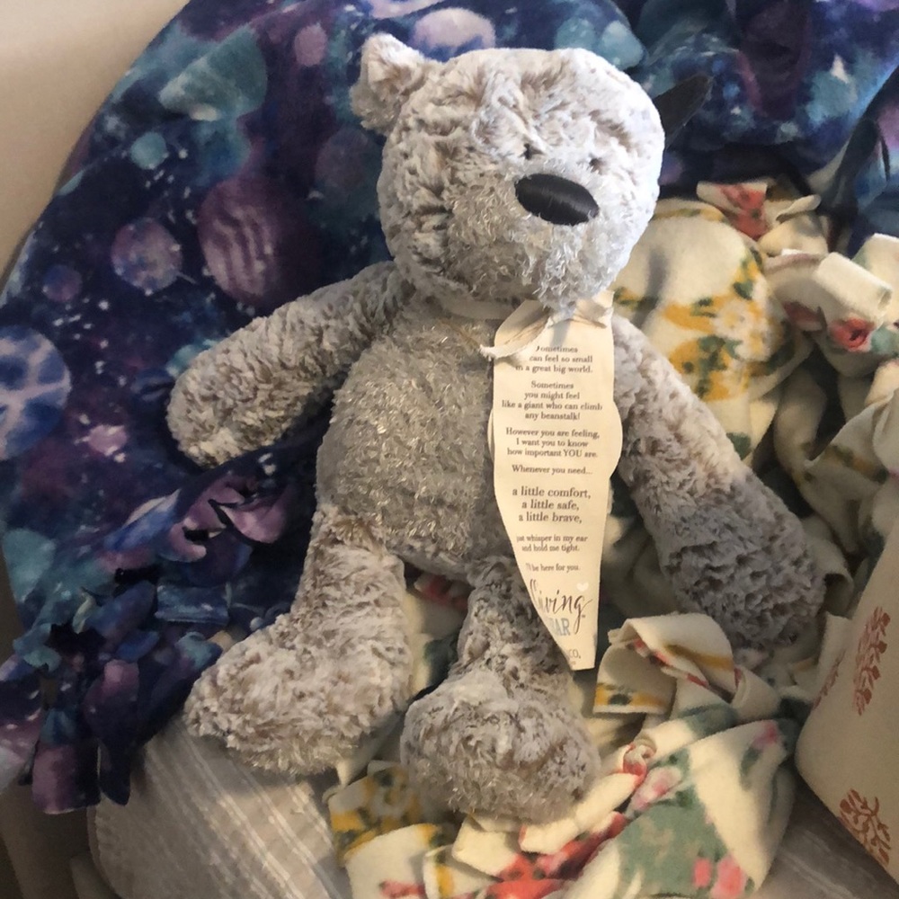 Demdaco Giving Bear